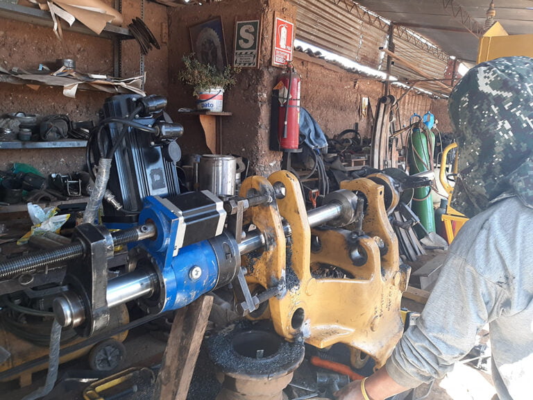 máquina de soldadura por perforación de línea portátil